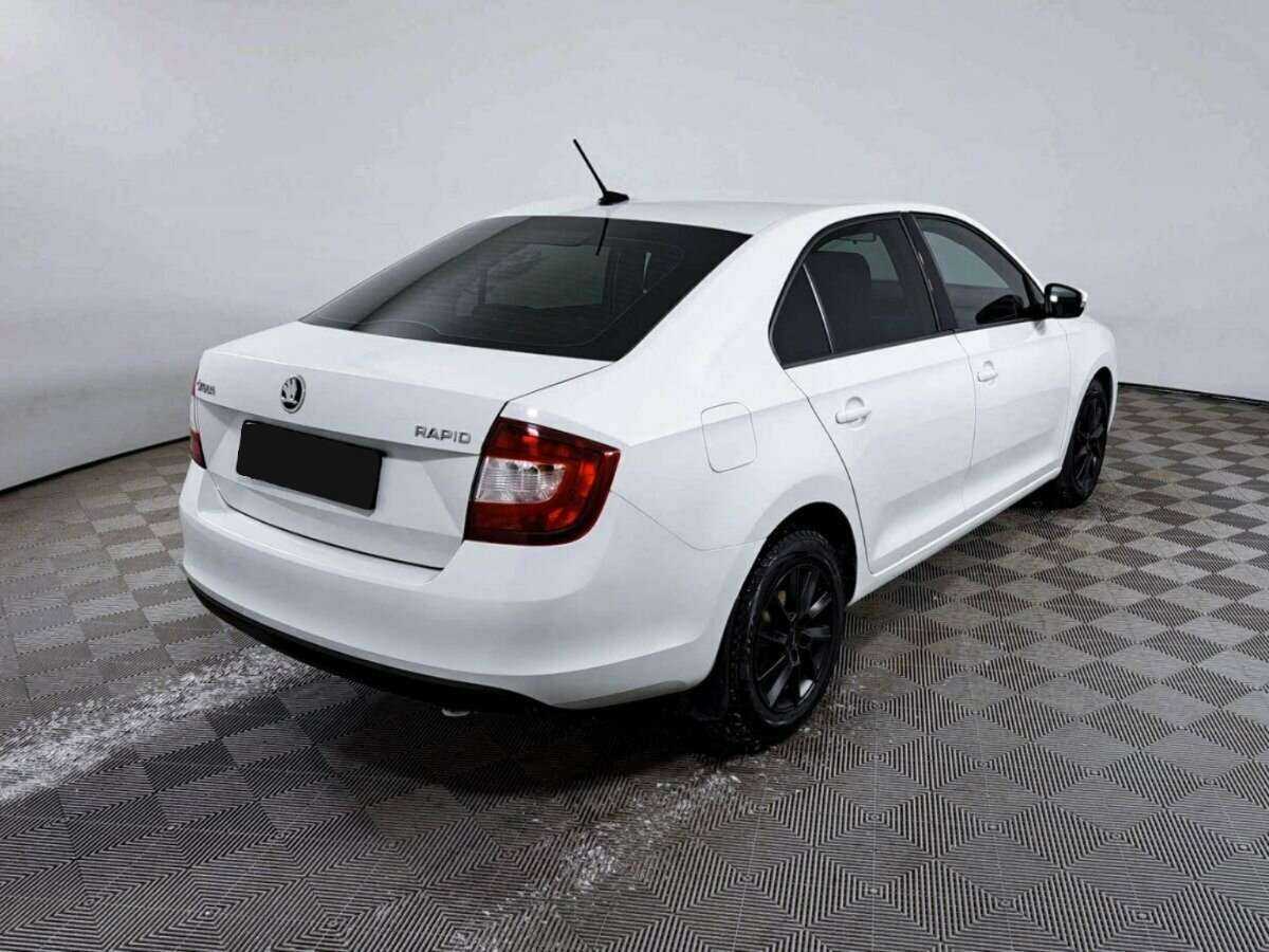 Skoda Rapid 2017 года с пробегом. Фото: #4