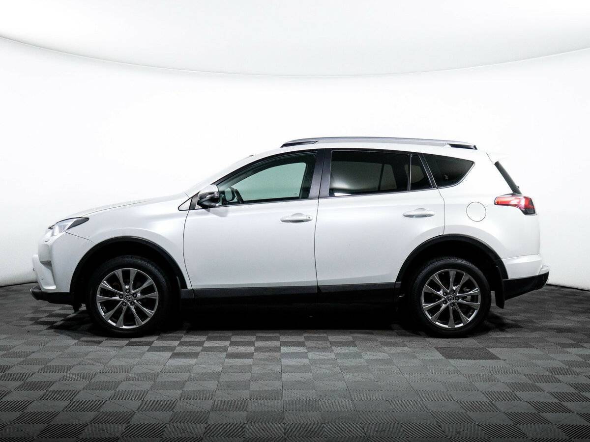 Toyota RAV4 2018 года с пробегом. Фото: #7