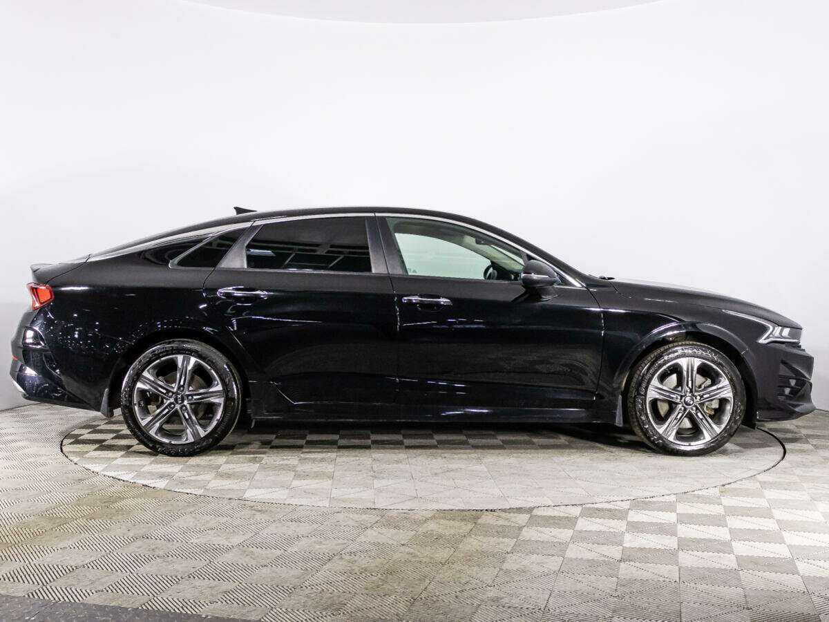 Kia K5 2021 года с пробегом. Фото: #3