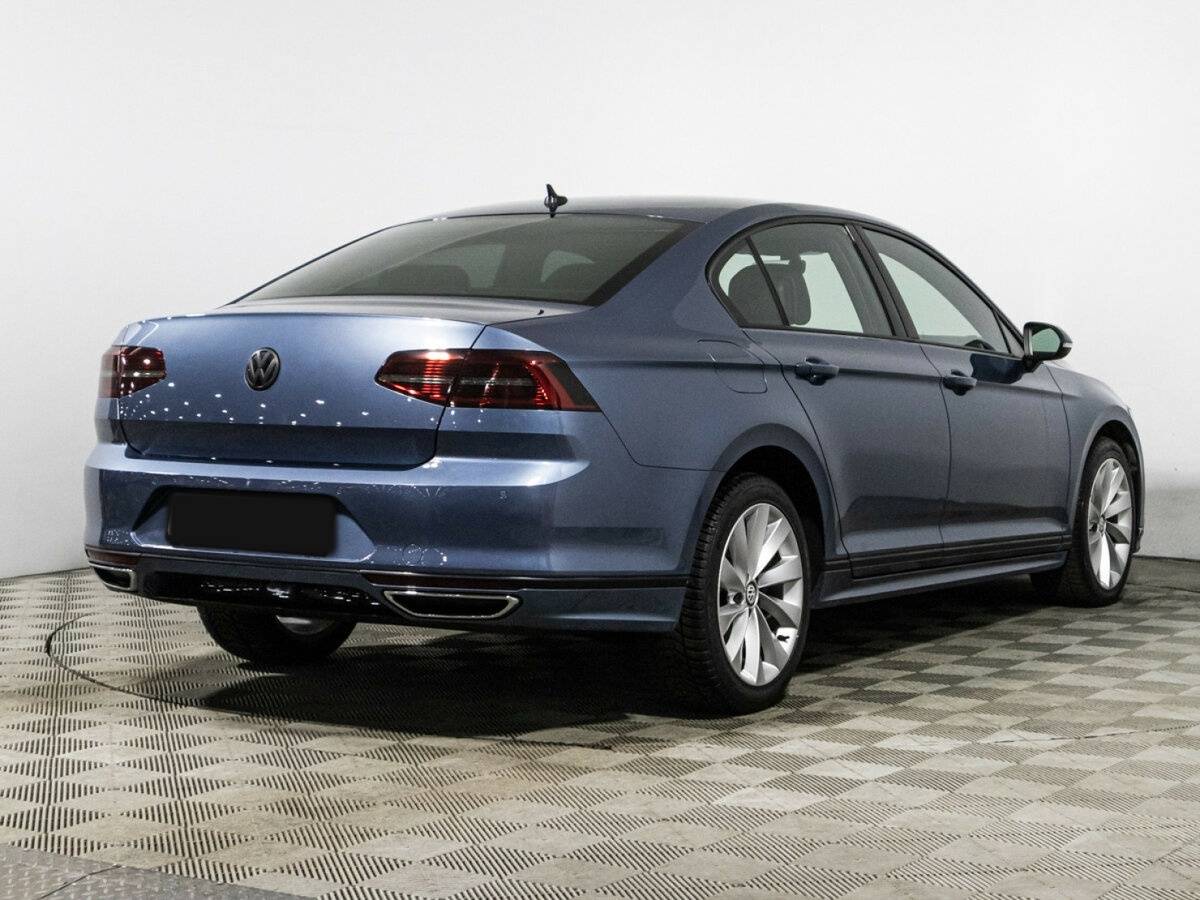 Volkswagen Passat 2017 года с пробегом. Фото: #4