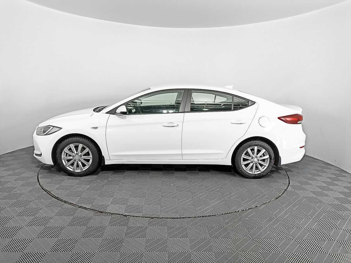 Hyundai Elantra 2017 года с пробегом. Фото: #7