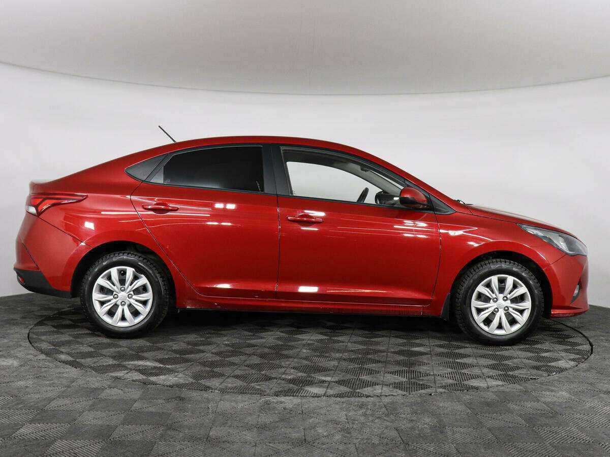 Hyundai Solaris 2021 года с пробегом. Фото: #3