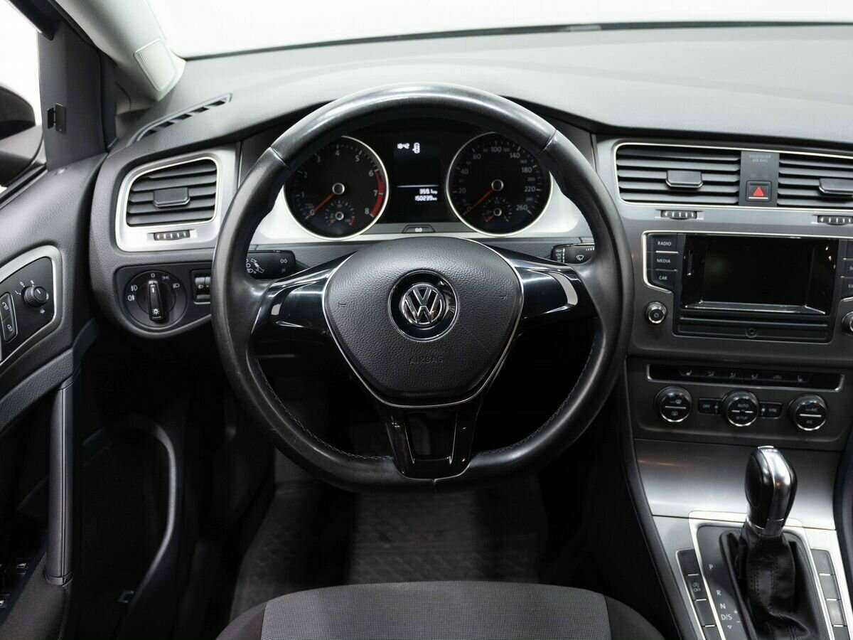 Volkswagen Golf 2013 года с пробегом. Фото: #15