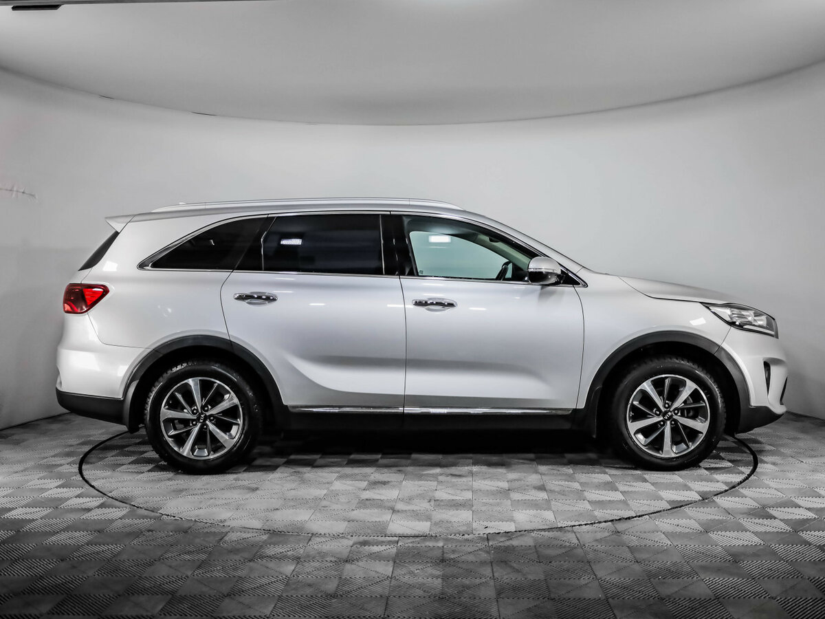 Kia Sorento 2018 года с пробегом. Фото: #3