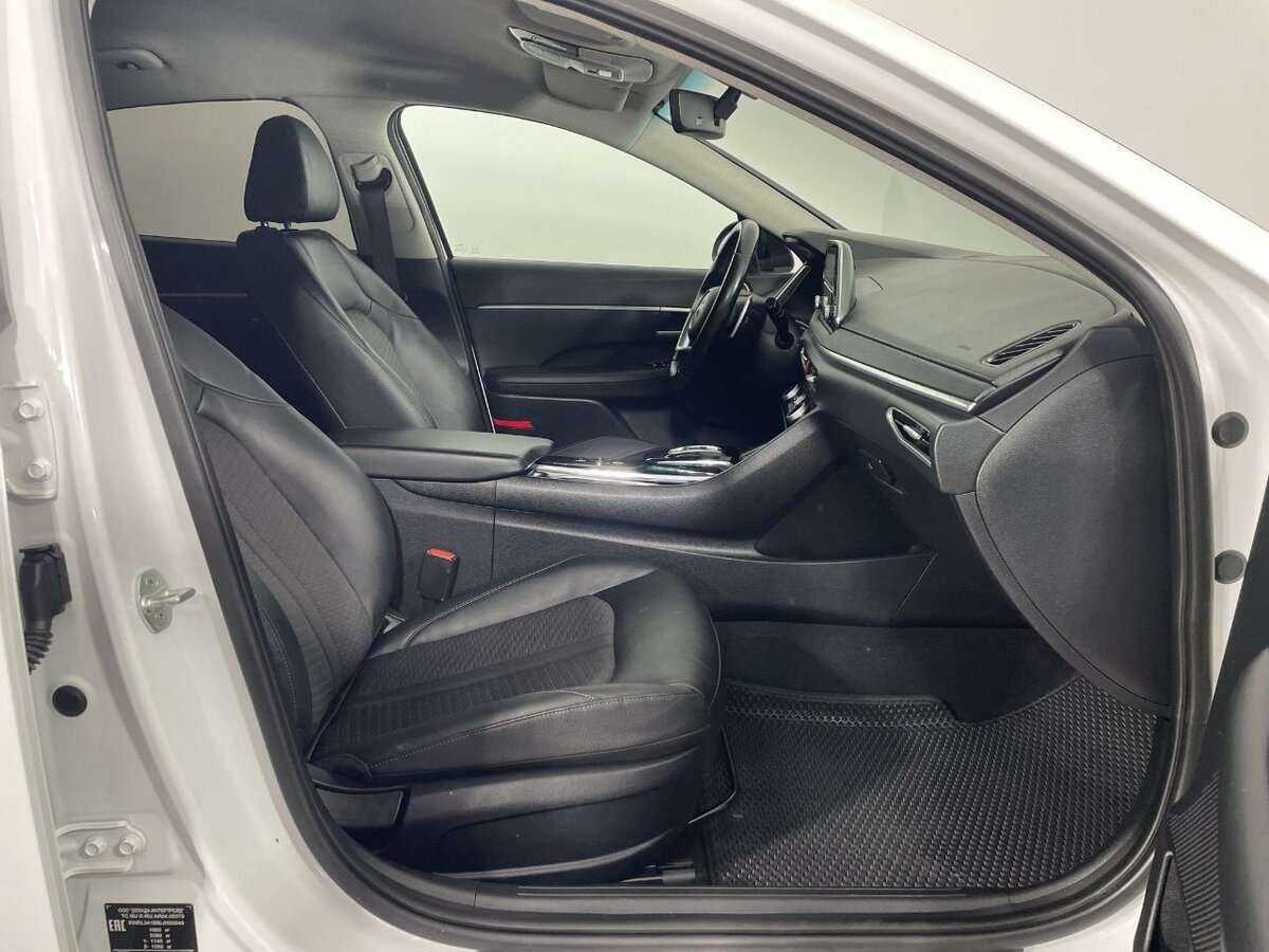 Hyundai Sonata 2019 года с пробегом. Фото: #13
