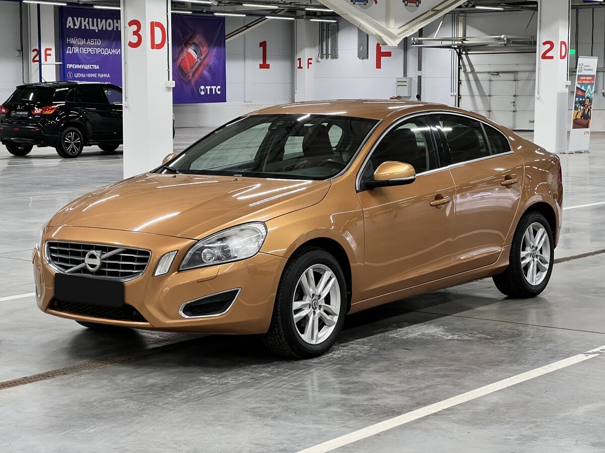 Volvo S60 2012 года с пробегом. Фото: #0