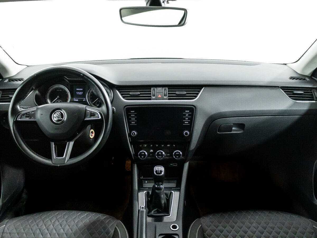 Skoda Octavia 2018 года с пробегом. Фото: #12