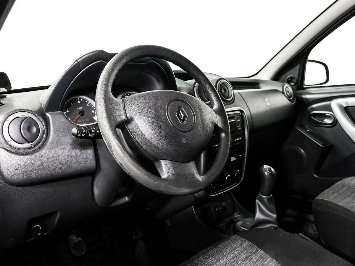 Renault Duster 2013 года с пробегом. Фото: #12