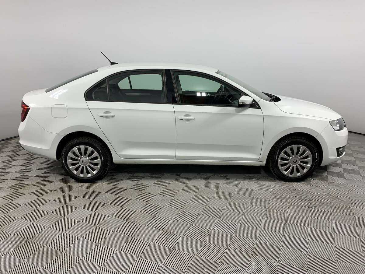 Skoda Rapid 2019 года с пробегом. Фото: #3