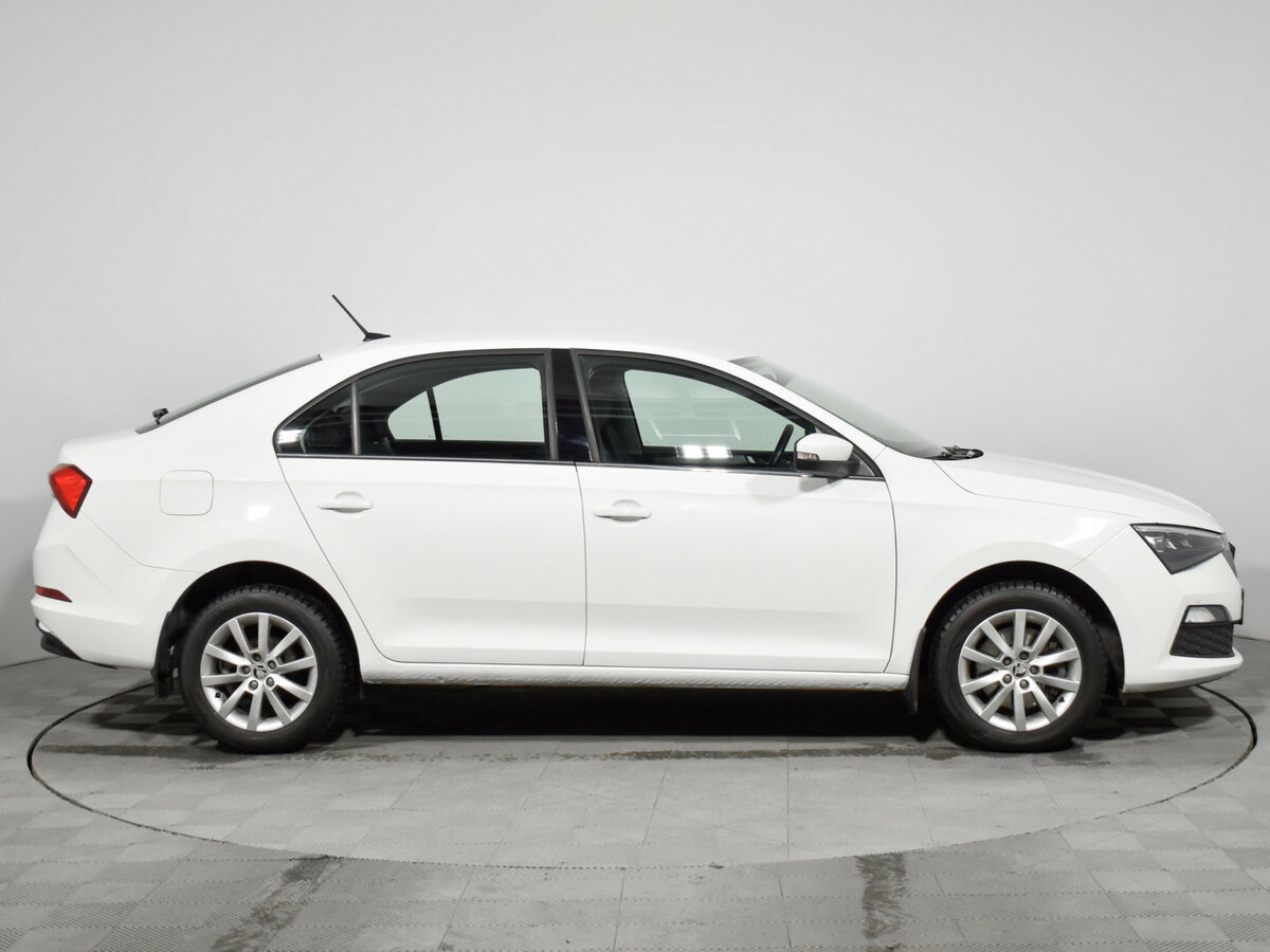 Skoda Rapid 2022 года с пробегом. Фото: #3