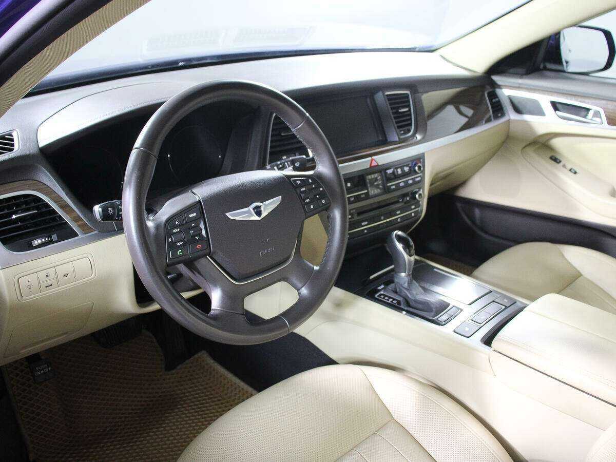 Hyundai Genesis 2015 года с пробегом. Фото: #11
