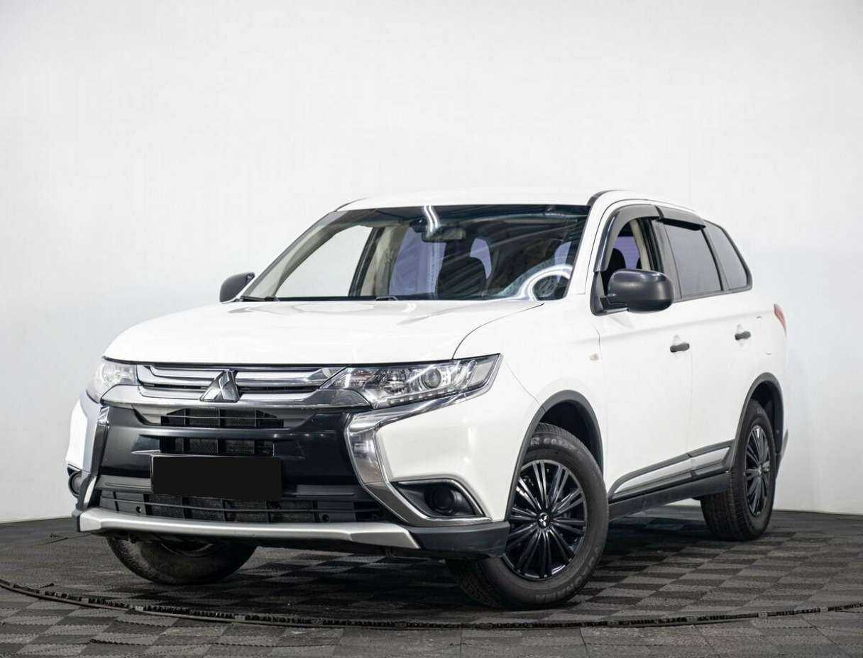 Mitsubishi Outlander 2018 года с пробегом. Фото: #0
