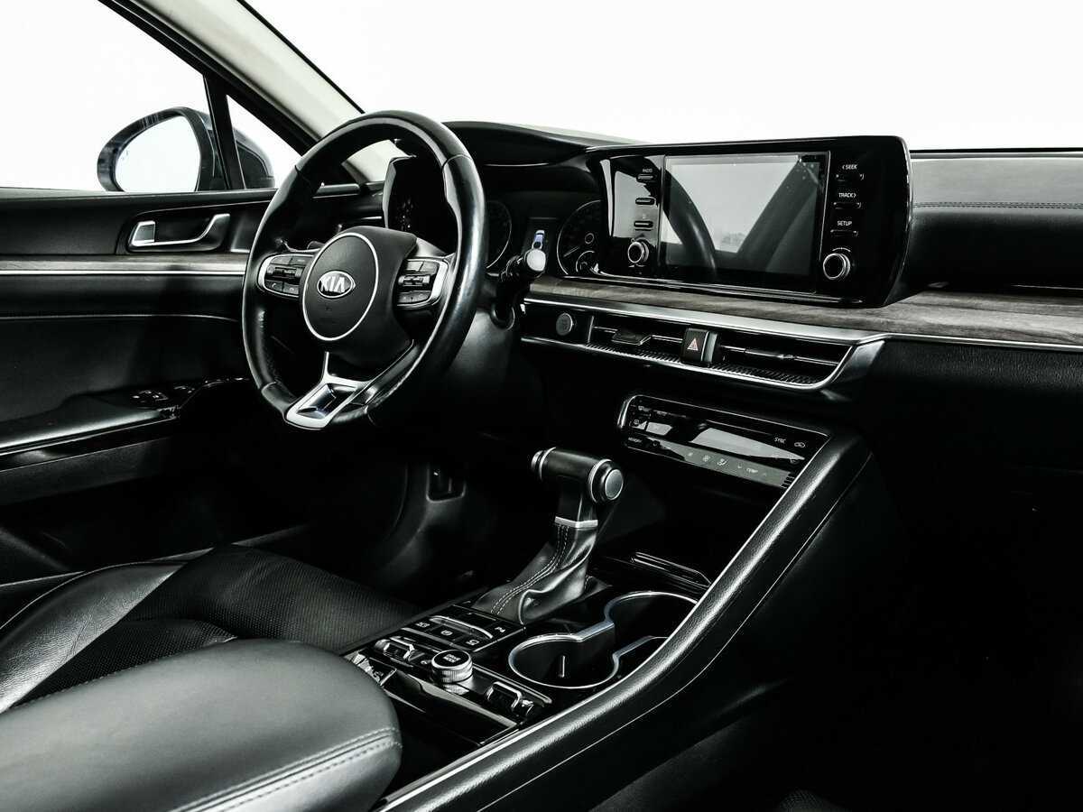 Kia K5 2021 года с пробегом. Фото: #8