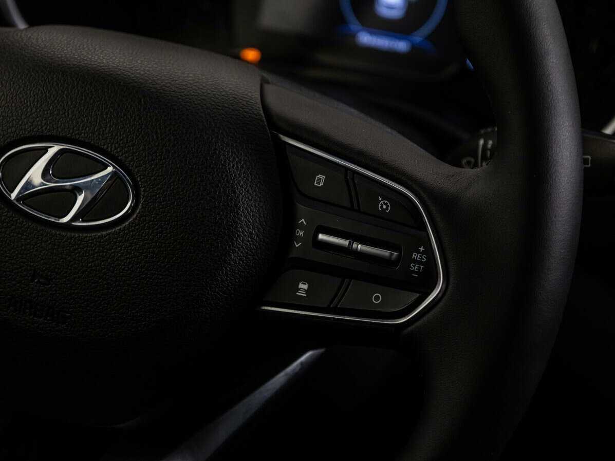 Hyundai Santa Fe 2019 года с пробегом. Фото: #21