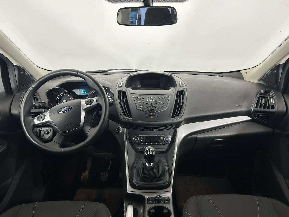 Ford Kuga 2015 года с пробегом. Фото: #6