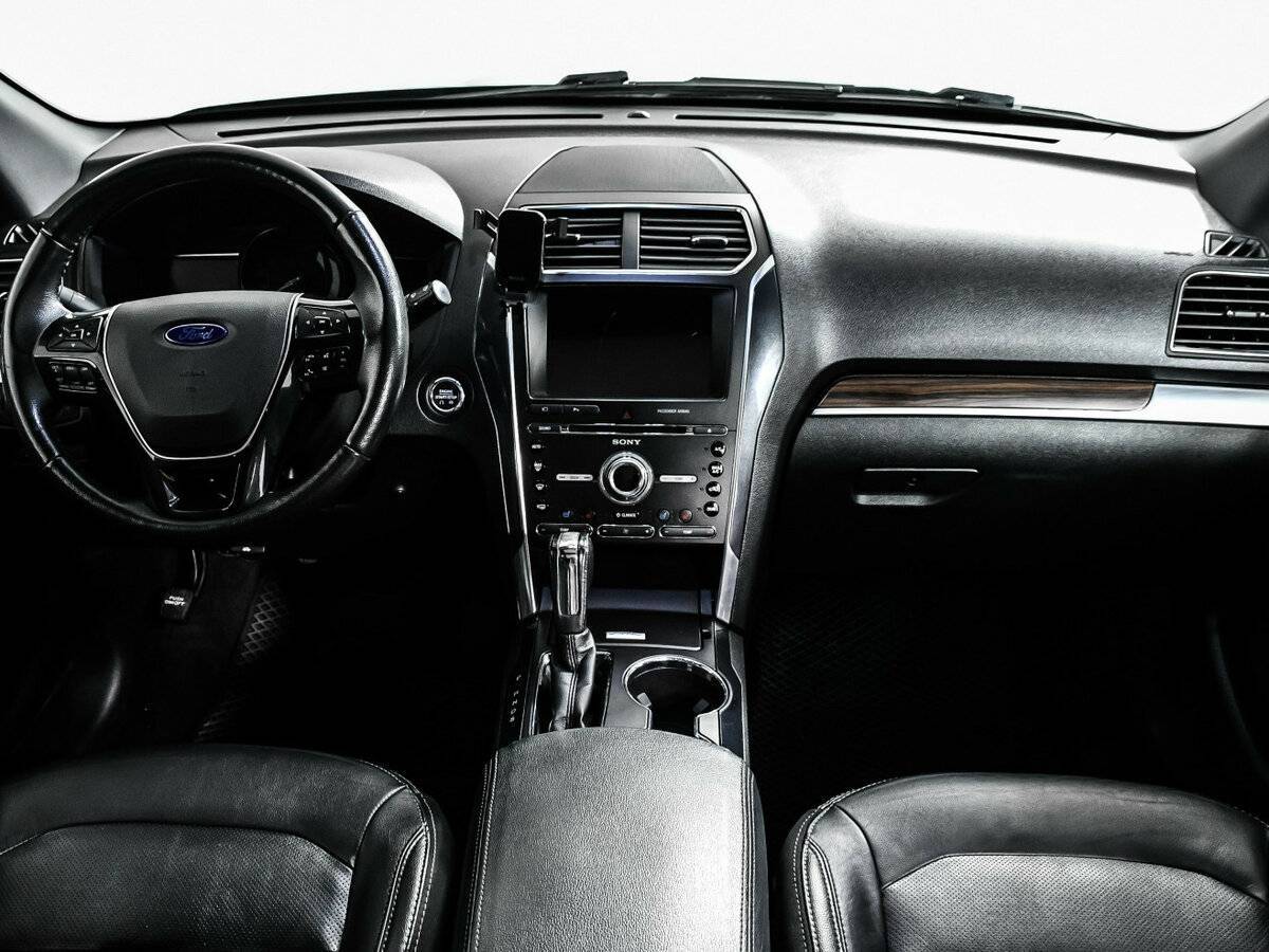 Ford Explorer 2018 года с пробегом. Фото: #10