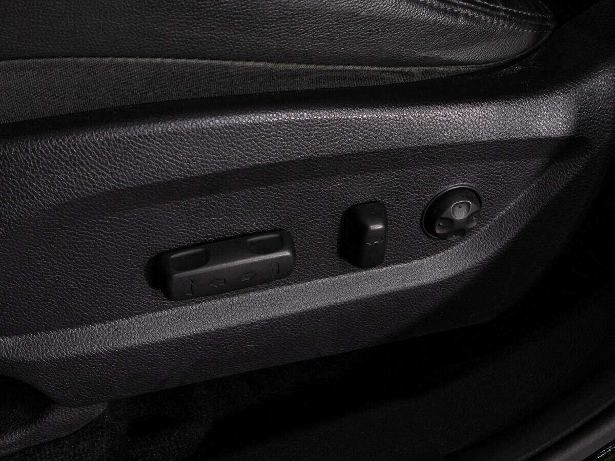 Hyundai Santa Fe 2017 года с пробегом. Фото: #13