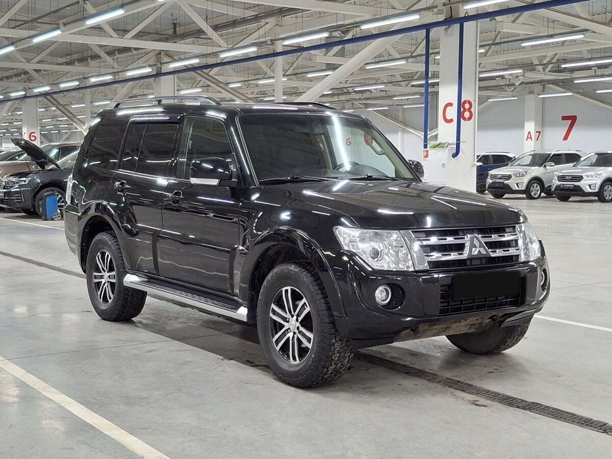 Mitsubishi Pajero 2012 года с пробегом. Фото: #2
