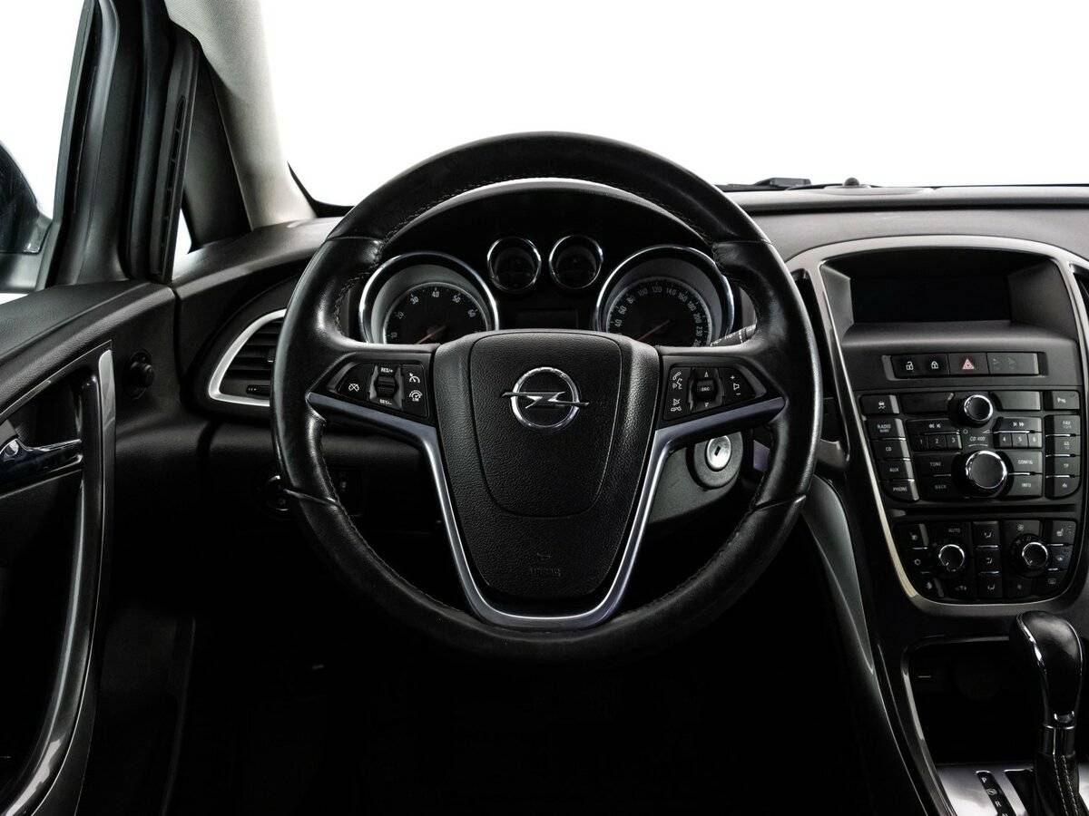 Opel Astra 2012 года с пробегом. Фото: #11