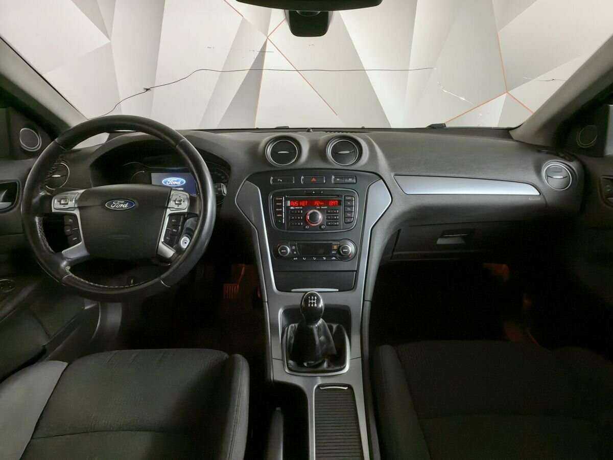 Ford Mondeo 2014 года с пробегом. Фото: #9