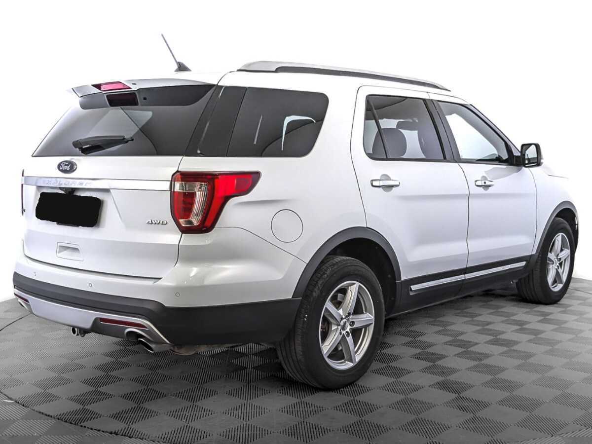 Ford Explorer 2017 года с пробегом. Фото: #4