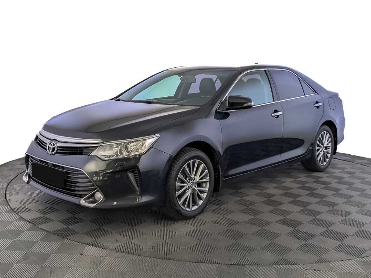 Toyota Camry 2016 года с пробегом. Посмотреть фото