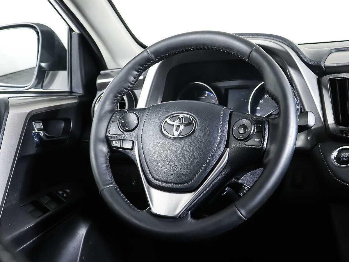 Toyota RAV4 2017 года с пробегом. Фото: #14