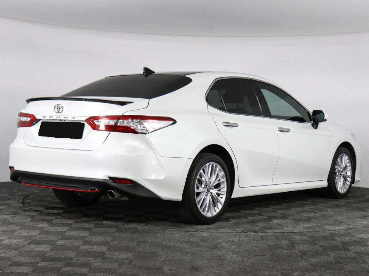 Toyota Camry 2019 года с пробегом. Фото: #4