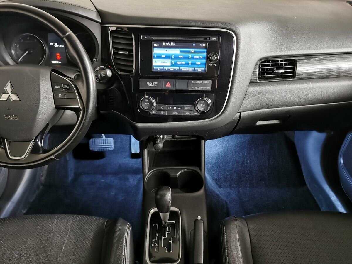 Mitsubishi Outlander 2016 года с пробегом. Фото: #10