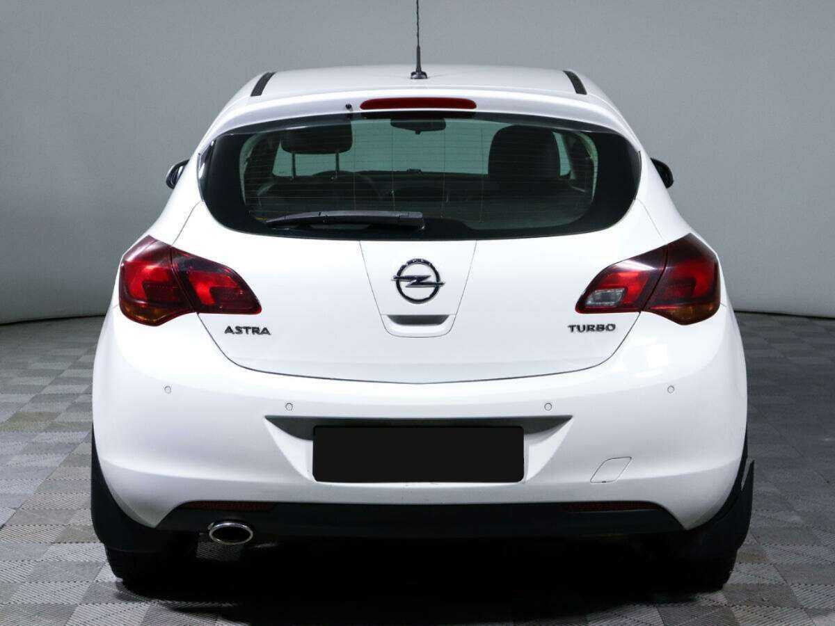 Opel Astra 2012 года с пробегом. Фото: #5