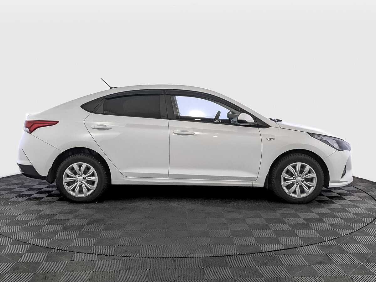 Hyundai Solaris 2022 года с пробегом. Фото: #3