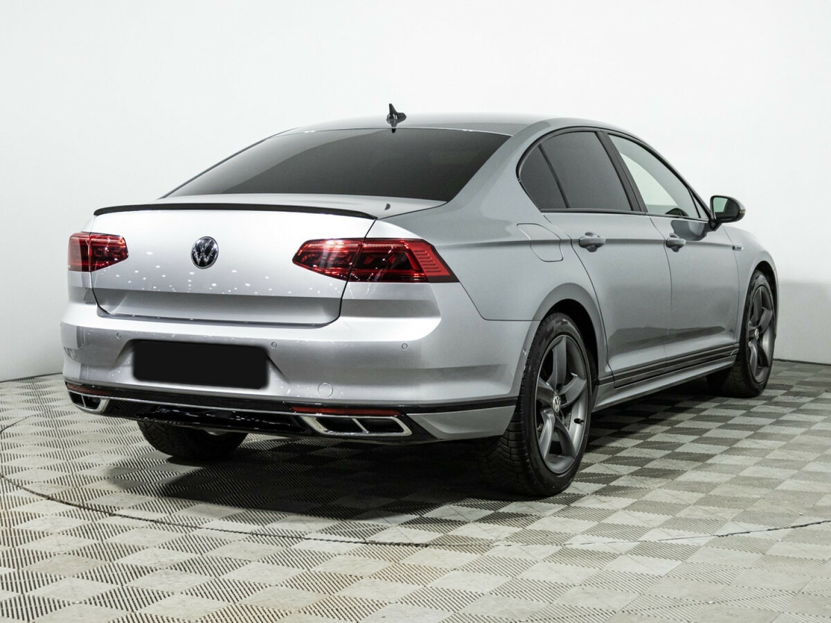 Volkswagen Passat 2021 года с пробегом. Фото: #4