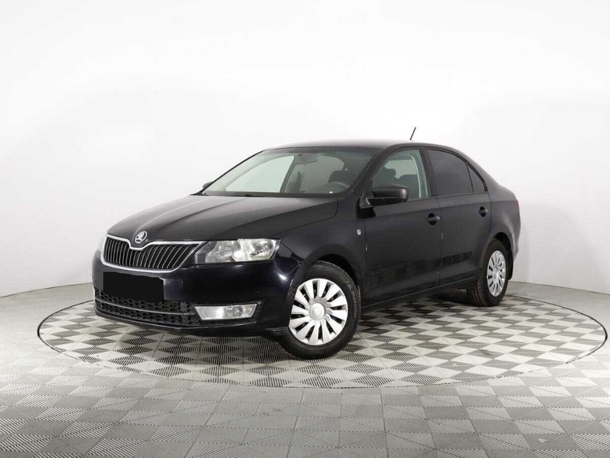 Skoda Rapid 2017 года с пробегом. Посмотреть фото