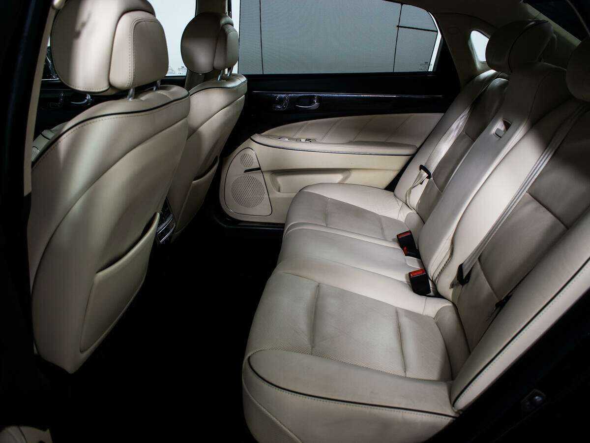 Hyundai Equus 2013 года с пробегом. Фото: #8