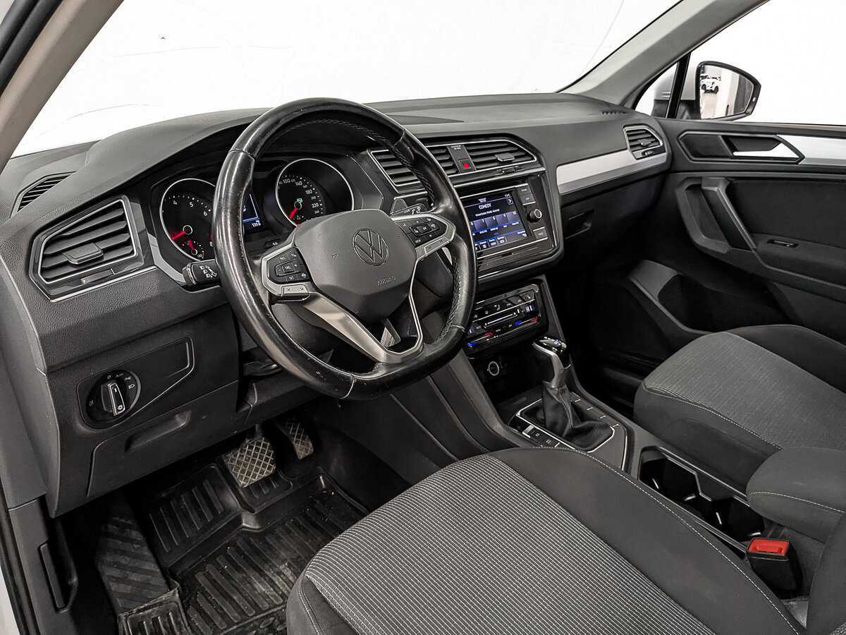 Volkswagen Tiguan 2021 года с пробегом. Фото: #11