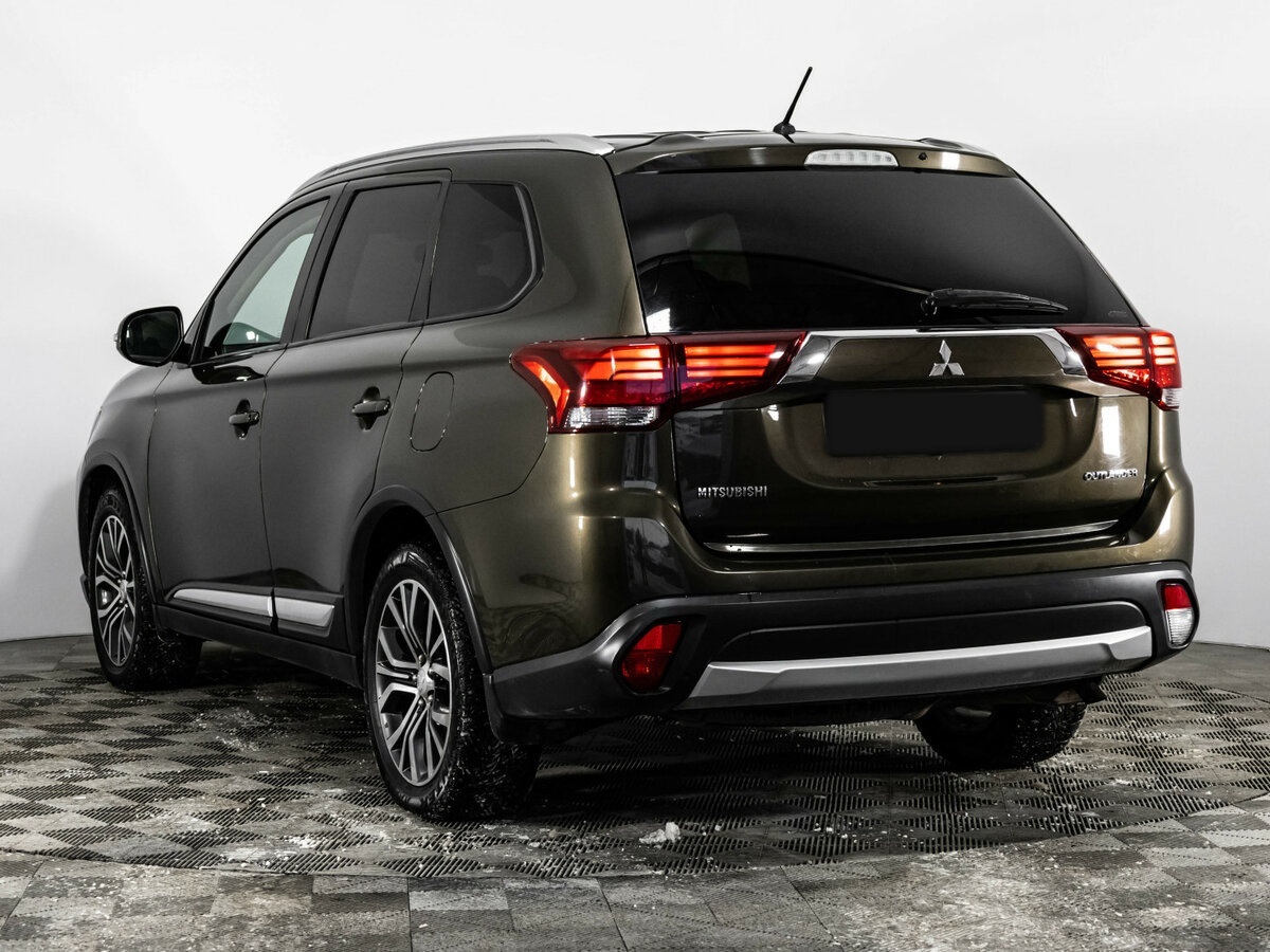 Mitsubishi Outlander 2015 года с пробегом. Фото: #5