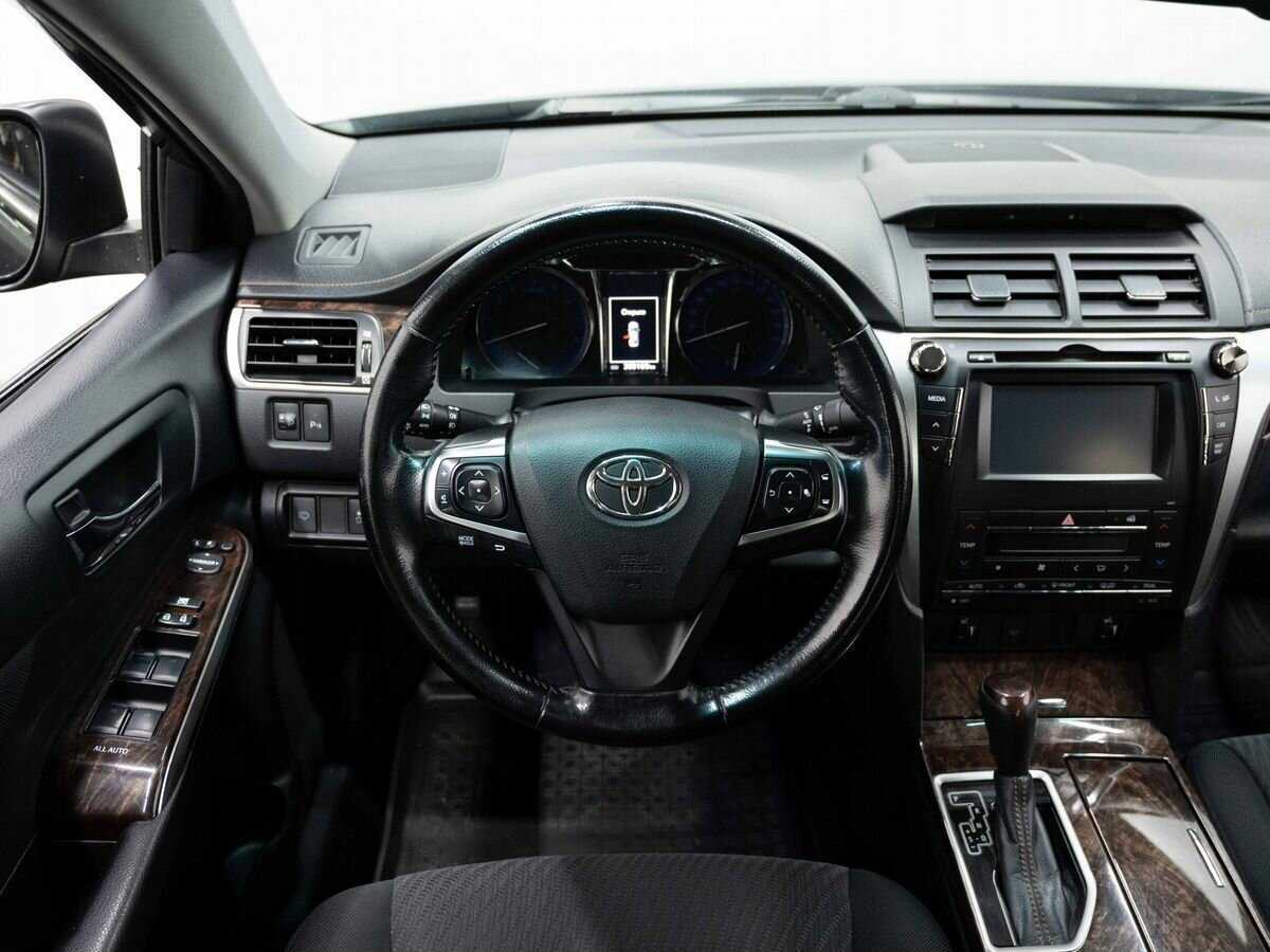 Toyota Camry 2016 года с пробегом. Фото: #13