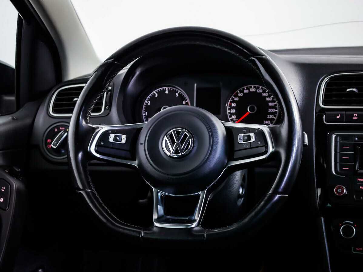Volkswagen Polo 2017 года с пробегом. Фото: #9