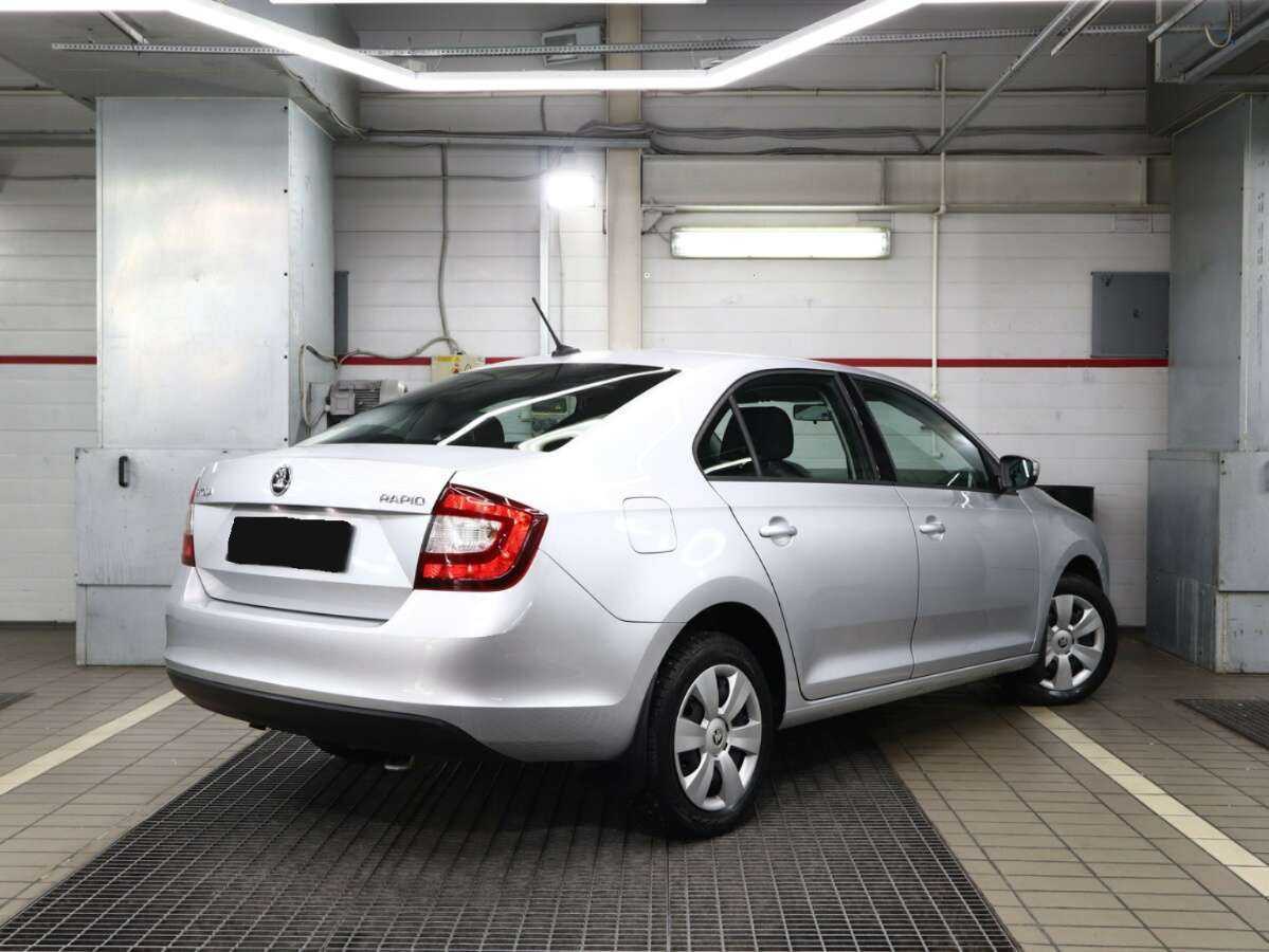 Skoda Rapid 2018 года с пробегом. Фото: #2
