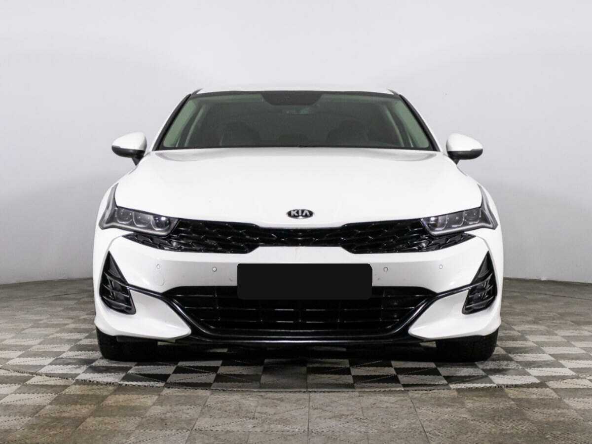 Kia K5 2021 года с пробегом. Фото: #1