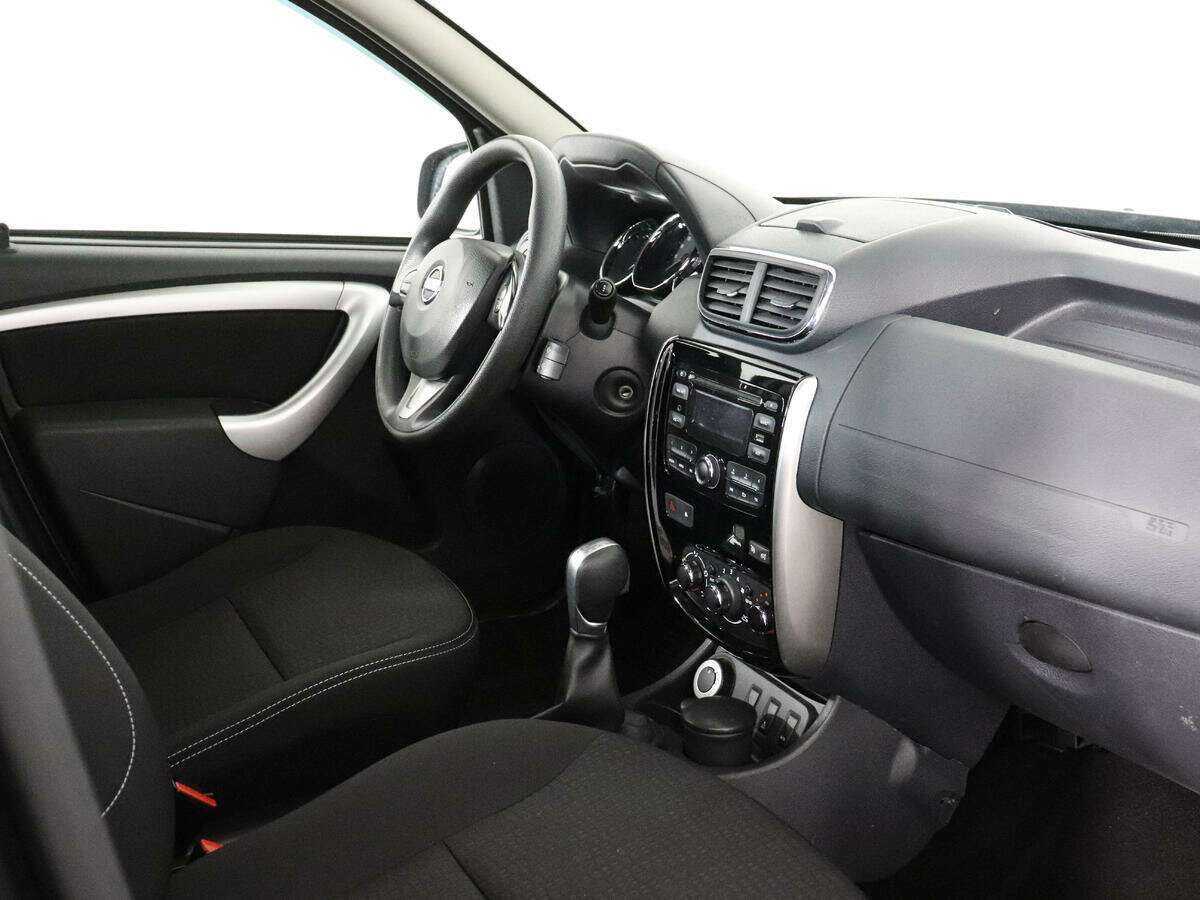 Nissan Terrano 2017 года с пробегом. Фото: #6