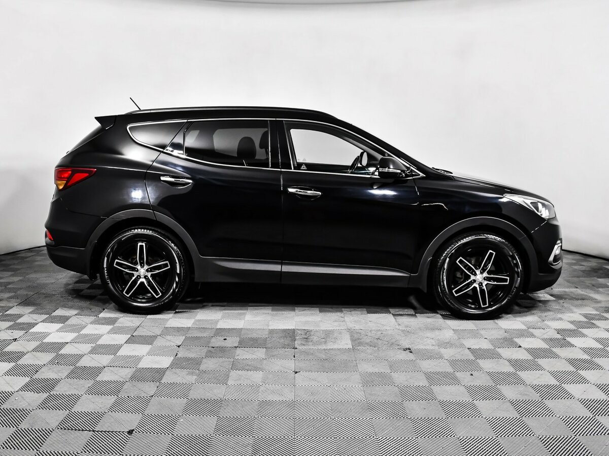 Hyundai Santa Fe 2017 года с пробегом. Фото: #3