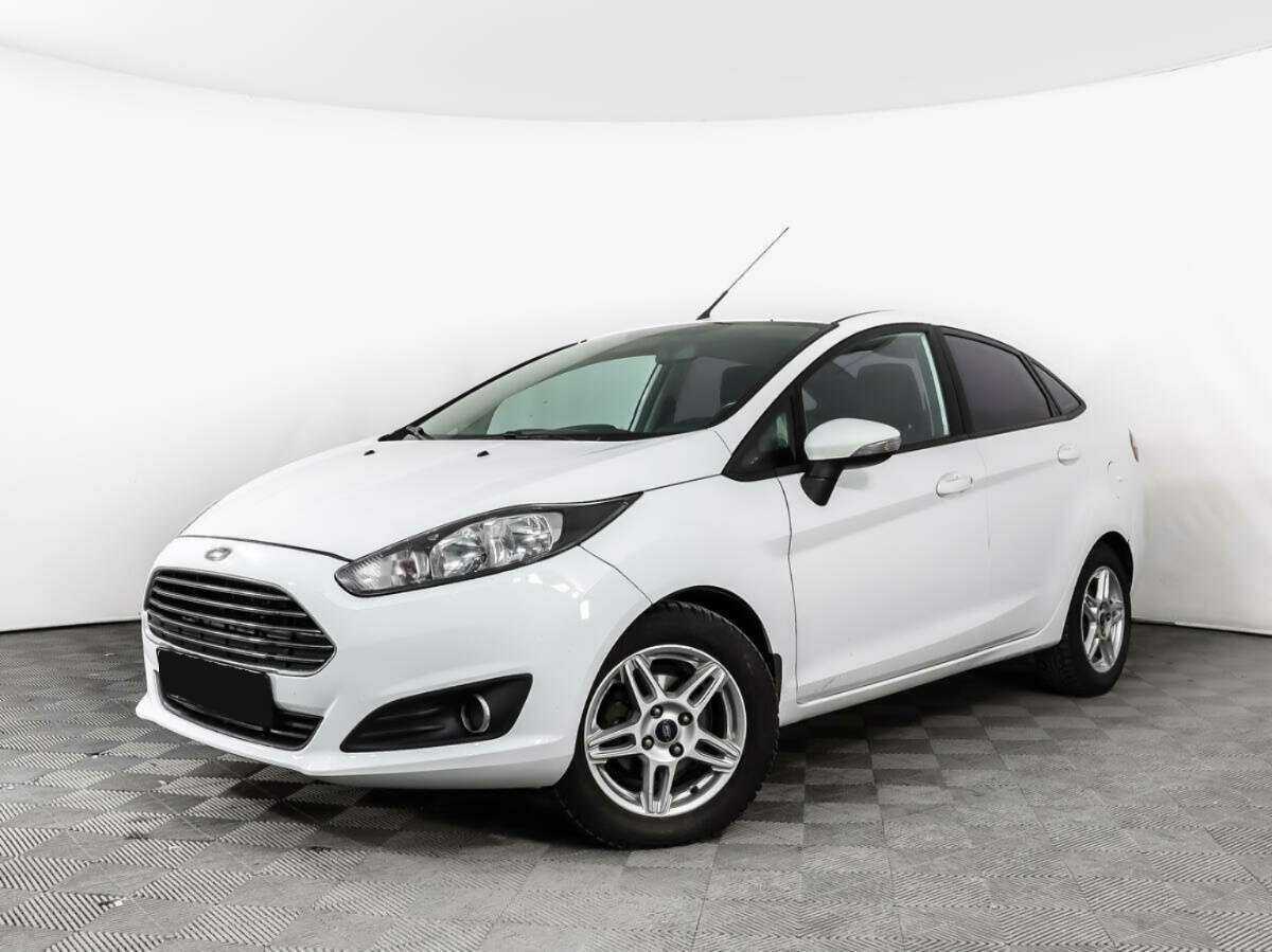Ford Fiesta 2015 года с пробегом. Посмотреть фото