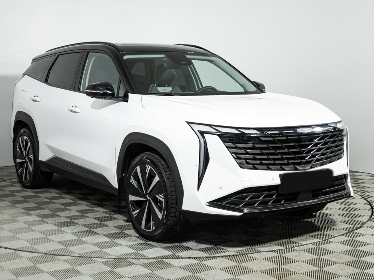 Geely Atlas 2023 года с пробегом. Фото: #2