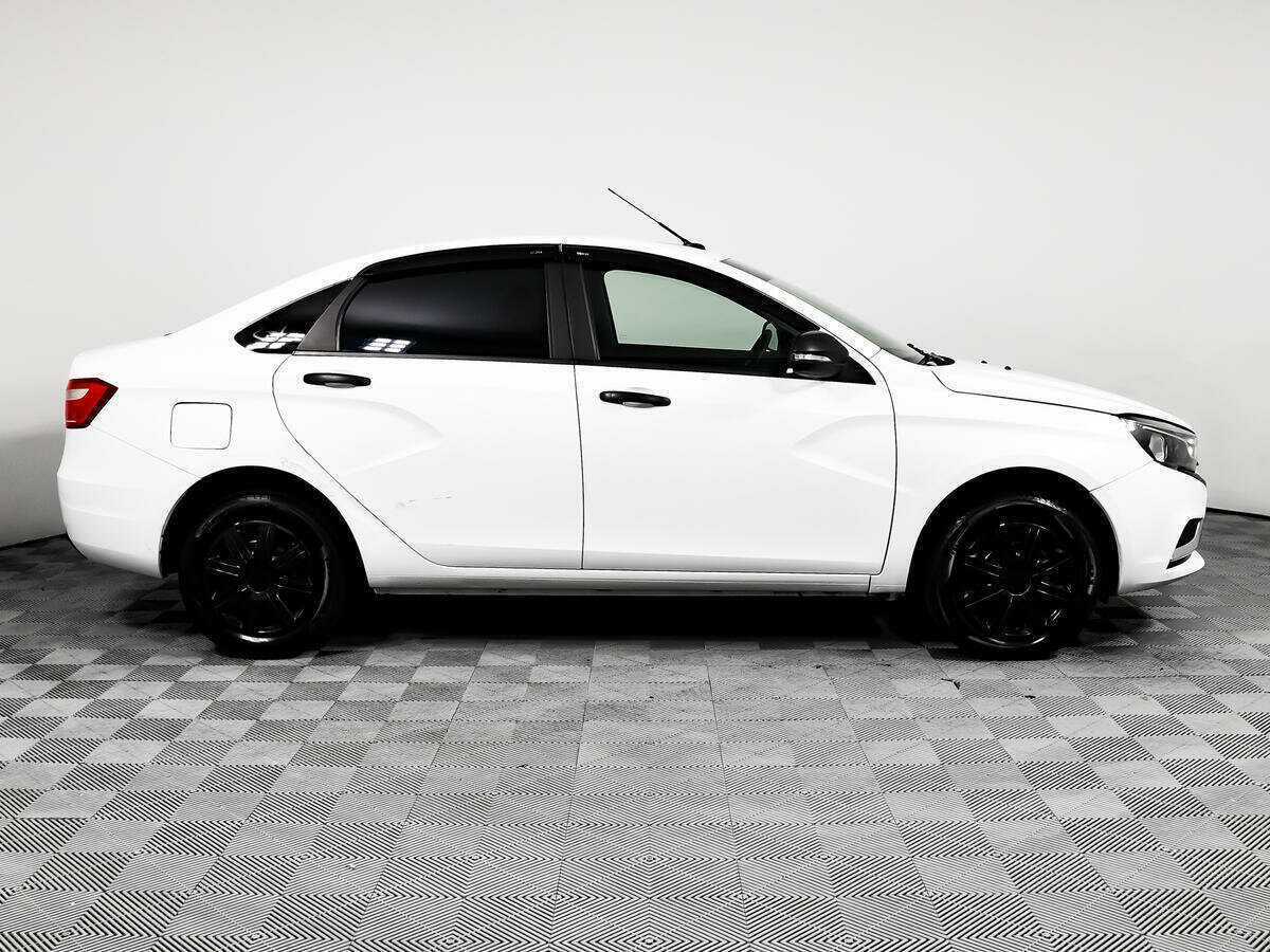 Lada (ВАЗ) Vesta 2021 года с пробегом. Фото: #3