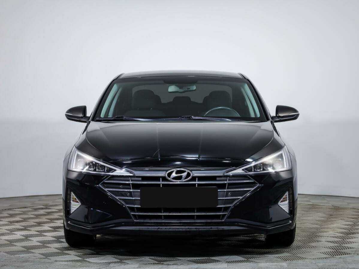 Hyundai Elantra 2019 года с пробегом. Фото: #0