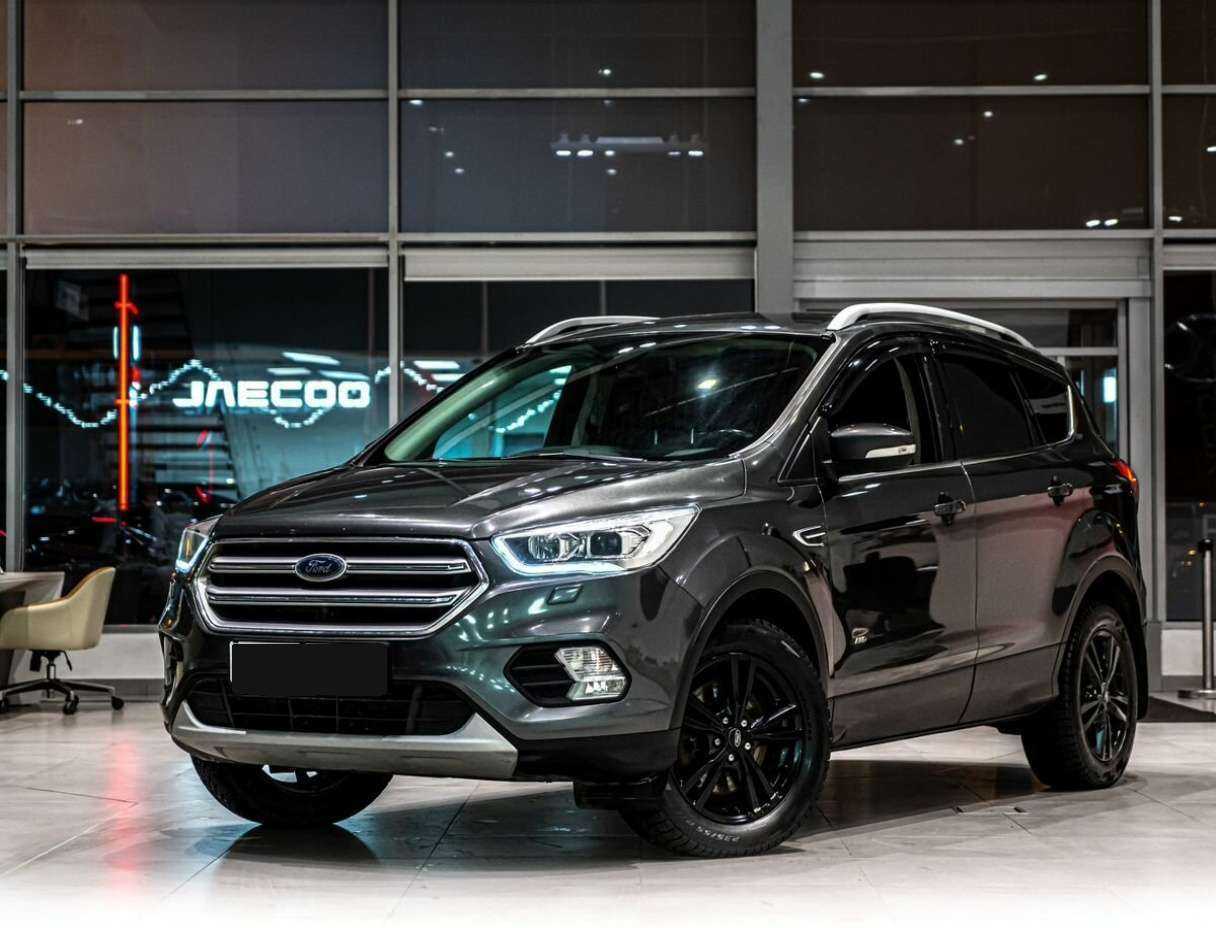 Ford Kuga 2018 года с пробегом. Посмотреть фото
