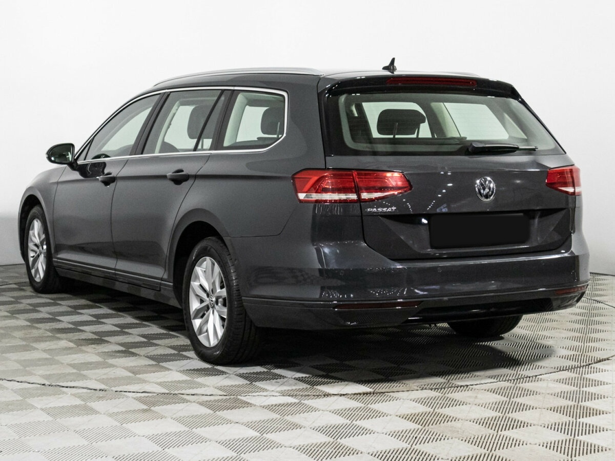 Volkswagen Passat 2019 года с пробегом. Фото: #6