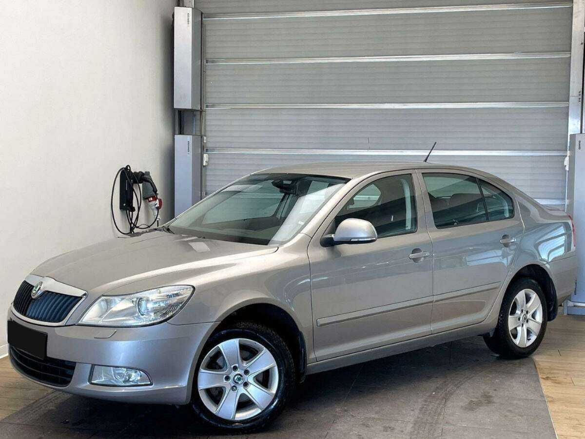 Skoda Octavia 2012 года с пробегом. Посмотреть фото