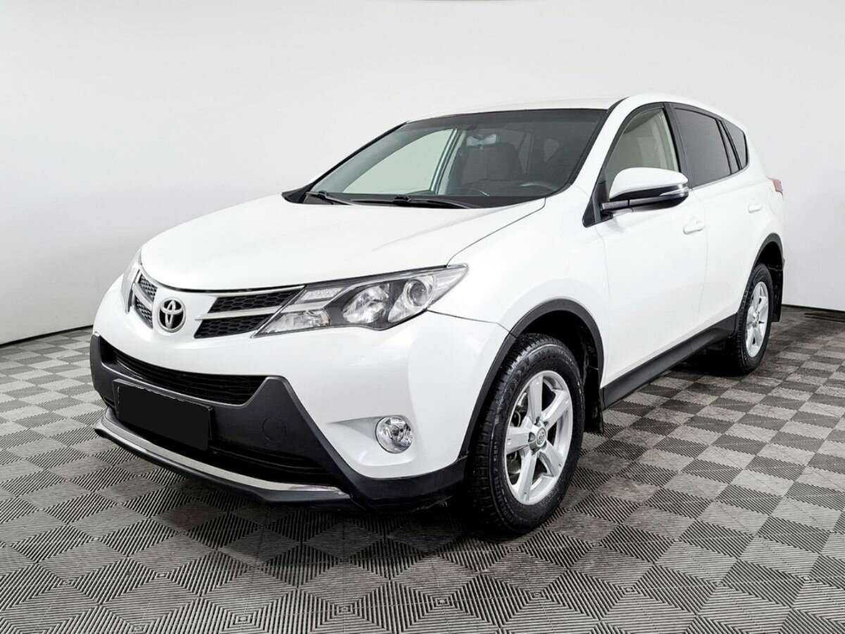 Toyota RAV4 2014 года с пробегом. Посмотреть фото